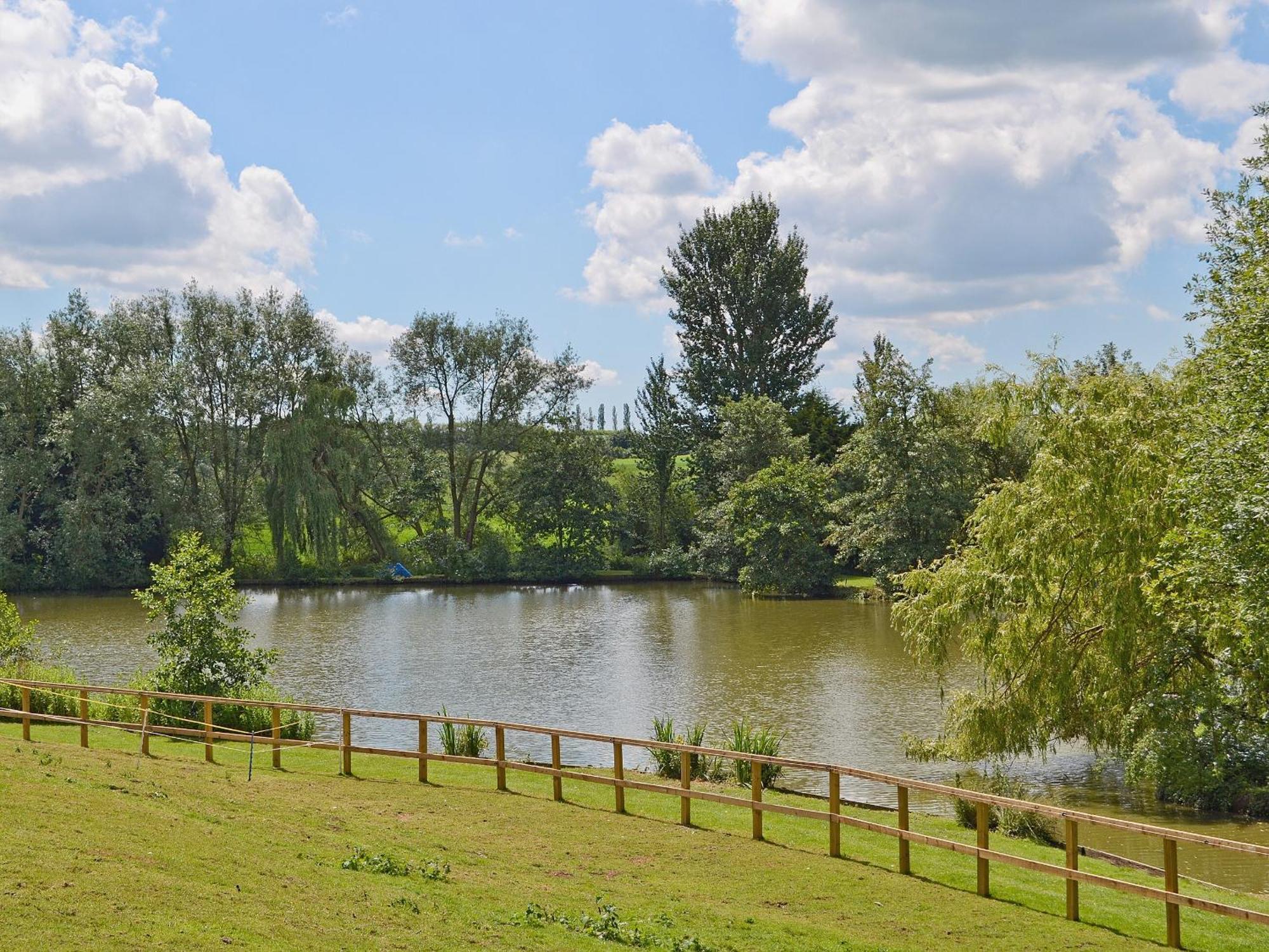 Lake House Cottage Finchingfield Kültér fotó